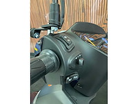 Yadea voltguard e-scooter fvg-43-j - afbeelding 8 van  31