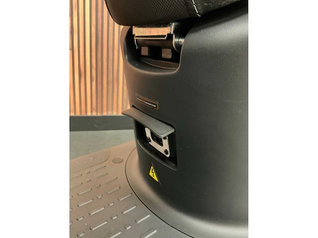 Yadea voltguard e-scooter fvg-43-j - afbeelding 11 van  31