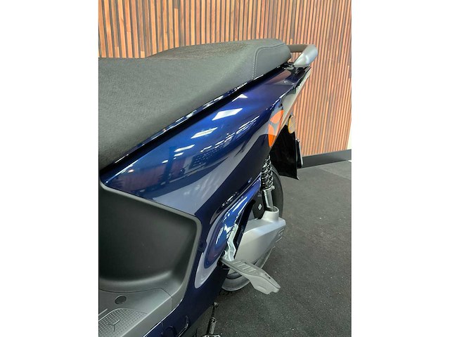 Yadea voltguard e-scooter fvg-43-j - afbeelding 14 van  31