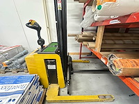 Yale - 2005 - ms15x - stapelaar - afbeelding 1 van  13