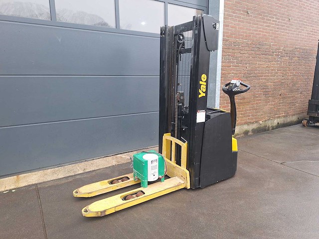 Yale - 2022 - ms16 - 4.43m triplex, free-lift - stapelaar - afbeelding 1 van  9