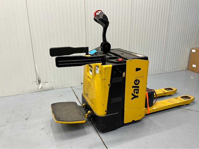 Yale - mp20x - elektrische meerij palletwagen - acculader - afbeelding 8 van  12