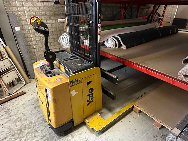 Yale - ms15x-3768z - stapelaar - afbeelding 1 van  13