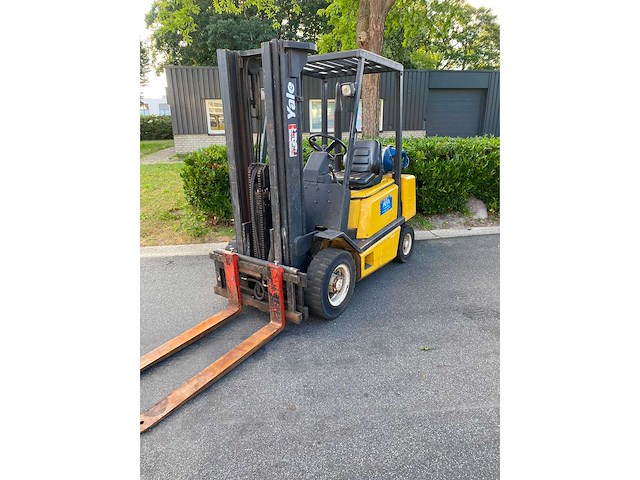 Yale glp 25 te vorkheftruck - afbeelding 1 van  11