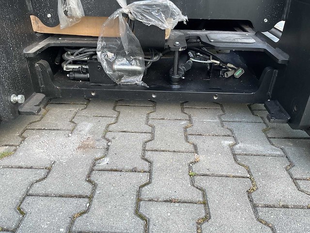 Yale mr16 reach truck 2024 - afbeelding 33 van  38