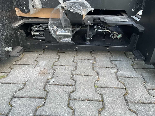 Yale mr16 reach truck 2024 - afbeelding 33 van  38