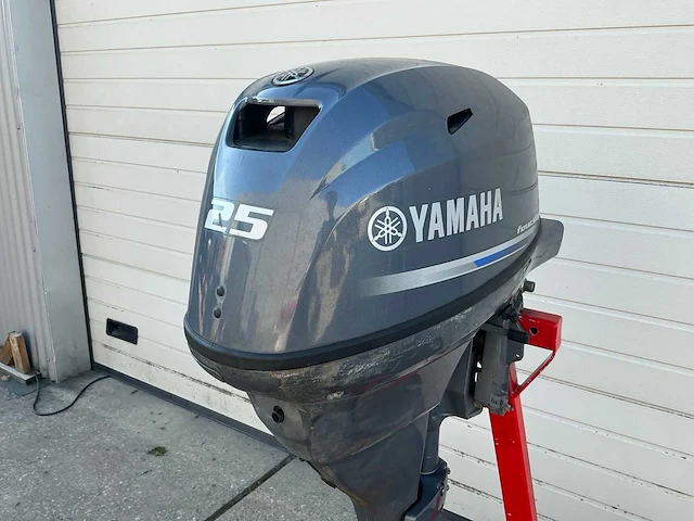 Yamaha - 25 pk 4 takt - buitenboordmotor - afbeelding 4 van  9