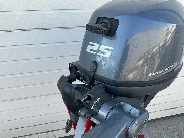 Yamaha - 25 pk 4 takt - buitenboordmotor - afbeelding 6 van  9