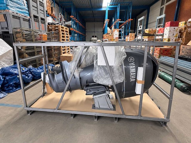 Yamaha - 2x fl300detx / 1x f300detu 3 motoren+besturing - buitenboordmotor - afbeelding 30 van  32