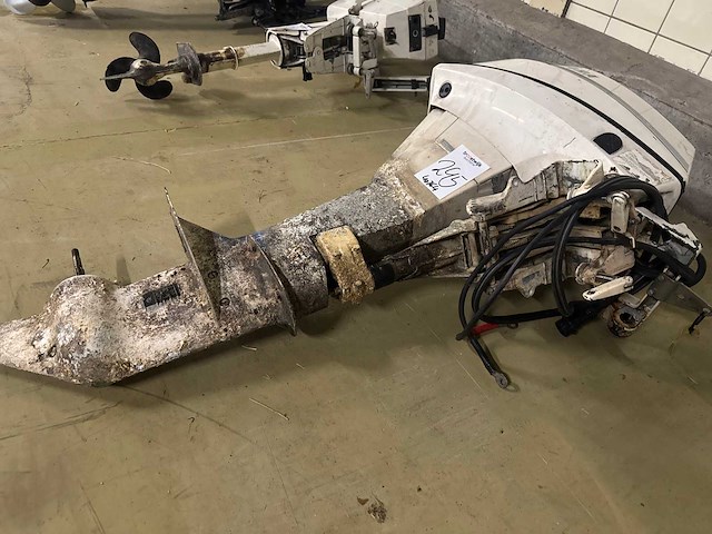 Yamaha - 4-takt - 9.9 pk - buitenboordmotor - afbeelding 2 van  6