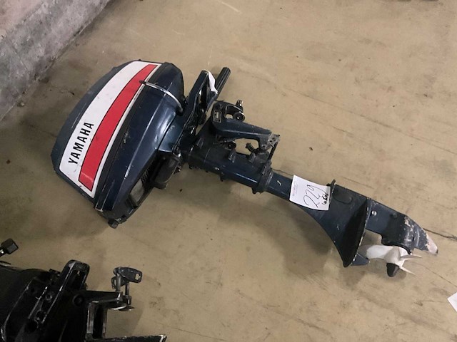 Yamaha - 5 pk - buitenboordmotor - afbeelding 2 van  6