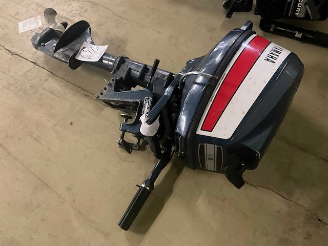 Yamaha - 5 pk - buitenboordmotor - afbeelding 4 van  6