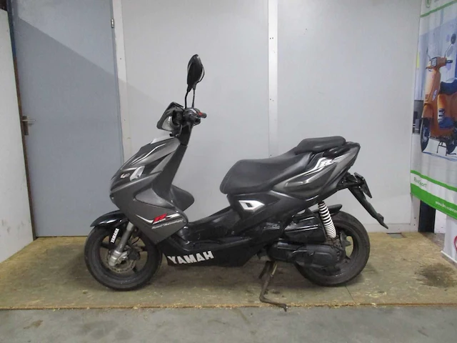 Yamaha - bromscooter - aerox r injectie - scooter - afbeelding 1 van  11