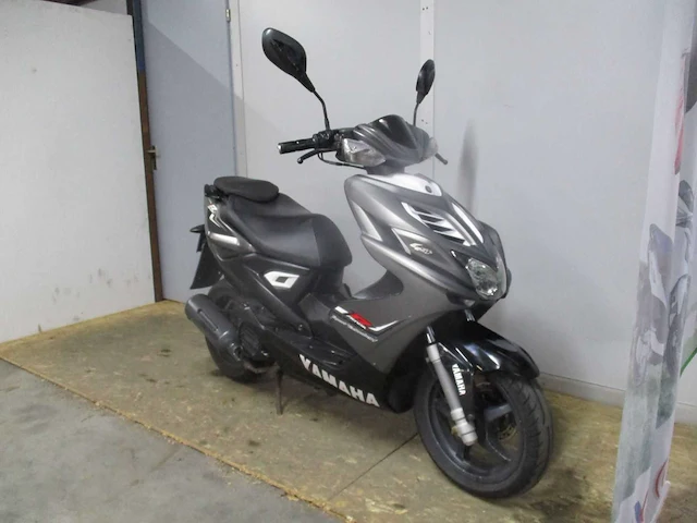 Yamaha - bromscooter - aerox r injectie - scooter - afbeelding 7 van  11