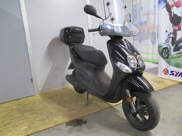 Yamaha - bromscooter - neo's 4 injectie - scooter - afbeelding 7 van  11