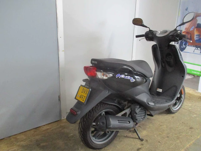 Yamaha - bromscooter - neo's 4 ubs injectie - scooter - afbeelding 9 van  11
