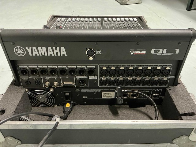 Yamaha - digital mixing console - afbeelding 8 van  10