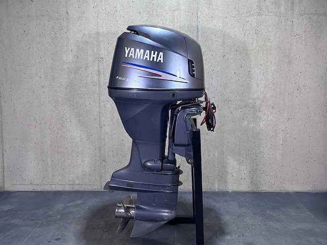 Yamaha - extra langstaart - 115 pk - 4-takt - buitenboordmotor - afbeelding 1 van  1