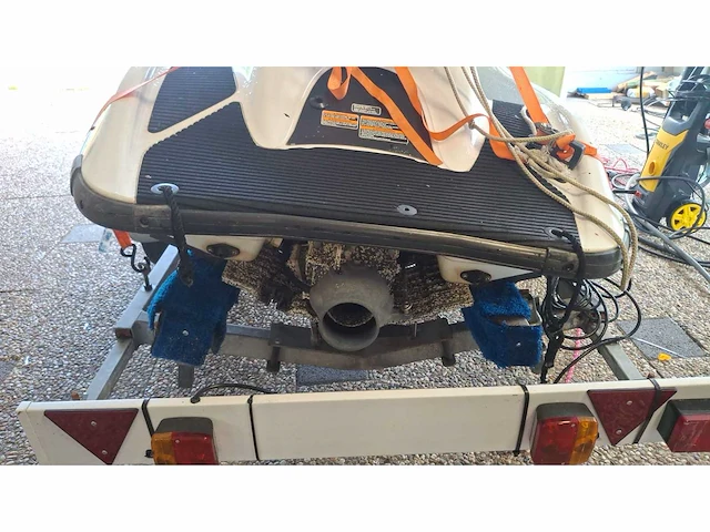 Yamaha - gp 800 - 120 pk - waterscooter met trailer - afbeelding 7 van  9