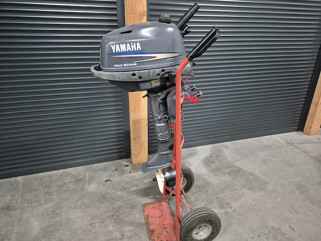 Yamaha - kortstaart - 4 pk - 4-takt - buitenboordmotor - afbeelding 1 van  11