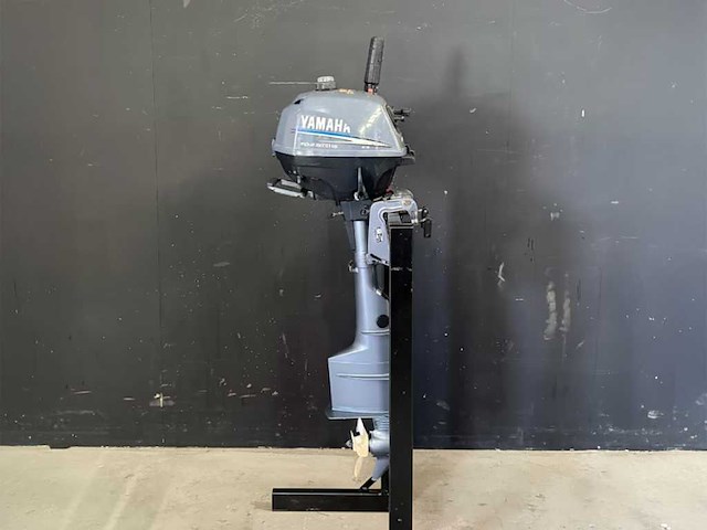 Yamaha - langstaart - 2,5 pk - 4-takt - buitenboordmotor - afbeelding 1 van  1