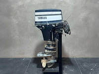 Yamaha - langstaart - 40 pk - 2-takt - buitenboordmotor - afbeelding 1 van  1