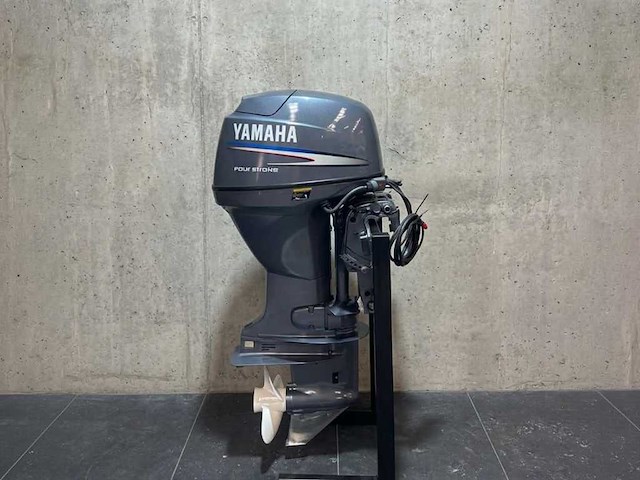 Yamaha - langstaart - 40 pk f40betl - 4-takt - buitenboordmotor - afbeelding 1 van  1