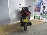Yamaha - motor scooter - yp 250r ra abs x max - motorfiets - afbeelding 10 van  11