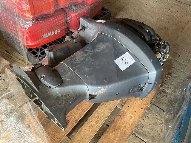 Yamaha - motorblokken - outboard motor - afbeelding 2 van  5