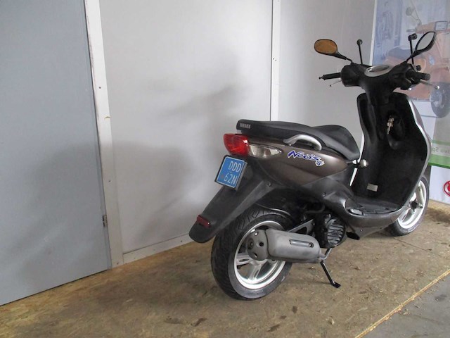 Yamaha - snorscooter - neo's 4 - scooter - afbeelding 9 van  11