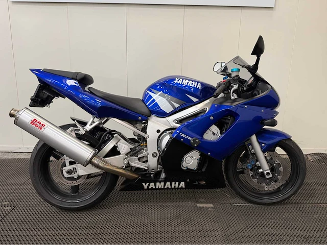 Yamaha - sport - yzf-r6 - motorfiets - 2002 - afbeelding 1 van  14