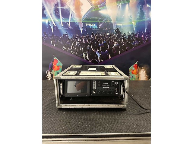 Yamaha - tf-rack mixer - digital mixing console - afbeelding 1 van  2