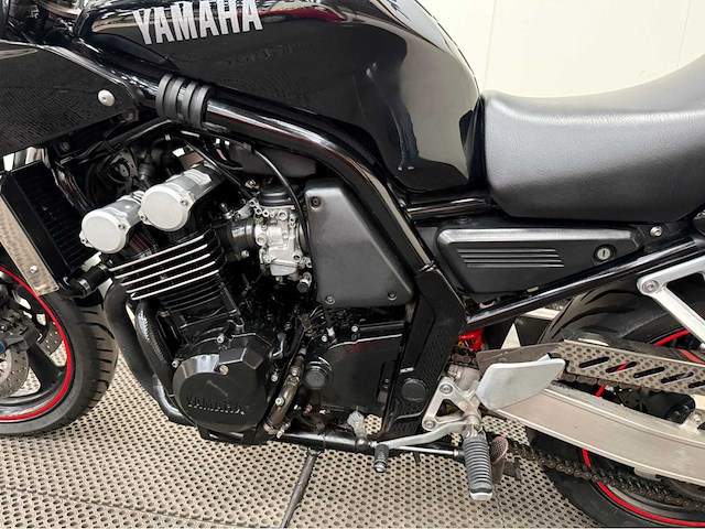 Yamaha - tour - fzs 600 - fazer - motorfiets - 1998 - afbeelding 13 van  15