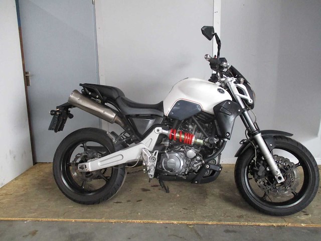 Yamaha - tour - mt-03 -660 cc motorcycle - afbeelding 8 van  11
