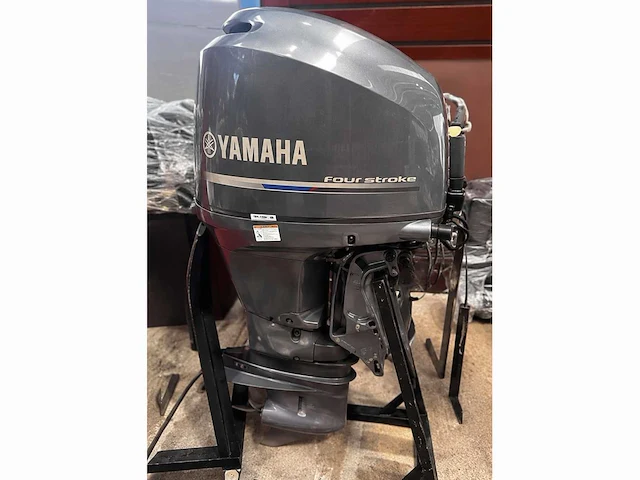 Yamaha - xl-staart - 200 pk - 4-takt - buitenboordmotor - afbeelding 4 van  4
