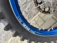 Yamaha - yzf 250 2023 - motorfiets - afbeelding 18 van  19