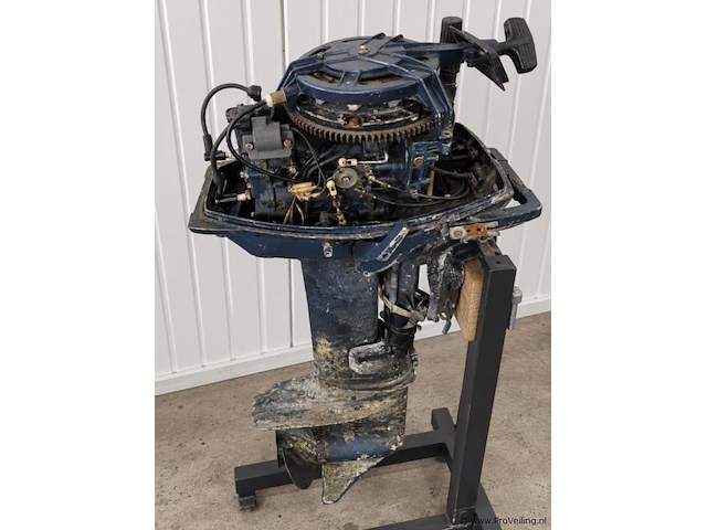 Yamaha 28 pk buitenboordmotor - afbeelding 1 van  3