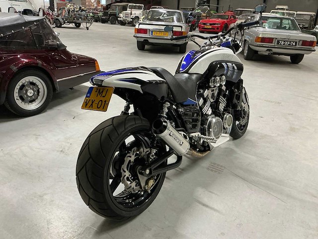Yamaha 2lt vmax 1200 motorfiets - afbeelding 12 van  17