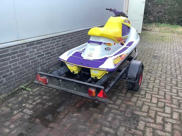 Yamaha 760 twin carb wave blaster2 waterscooter - afbeelding 2 van  10