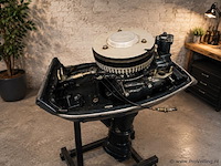 Yamaha 8 pk buitenboordmotor - afbeelding 3 van  3