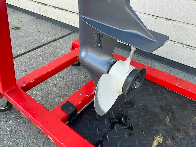 Yamaha 9.9 pk 4 takt buitenboordmotor - afbeelding 2 van  8
