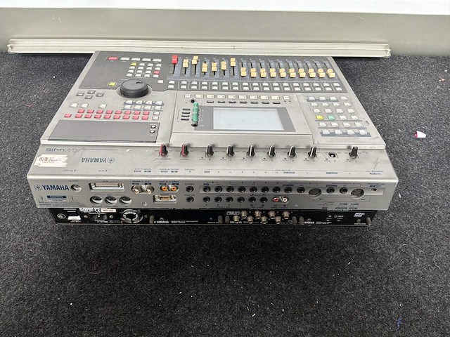 Yamaha aw4416 yamaha versterker 4416 - afbeelding 3 van  6