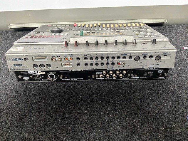 Yamaha aw4416 yamaha versterker 4416 - afbeelding 4 van  6