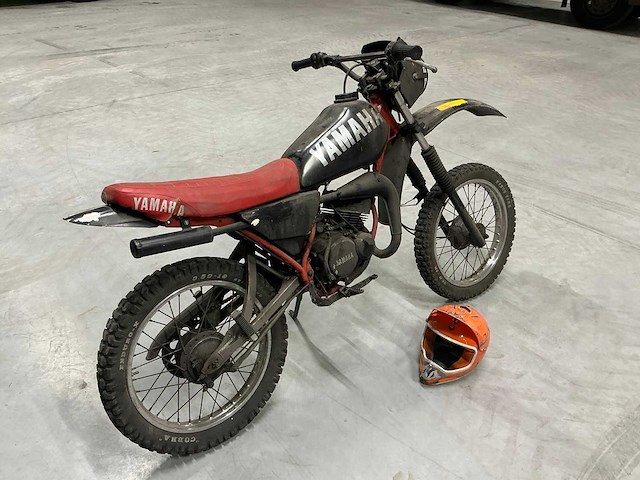 Yamaha brommer - afbeelding 1 van  6