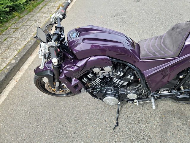 Yamaha chopper vmx 1200 v-max motorfiets - afbeelding 4 van  13