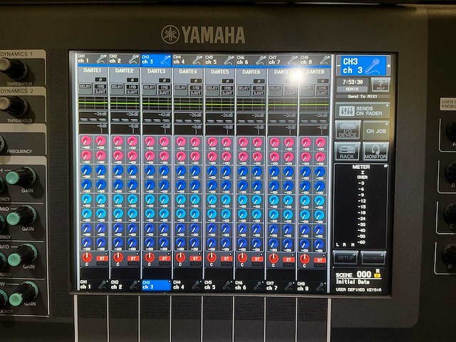 Yamaha cl3 digitale mixer met meter bridge - afbeelding 9 van  13