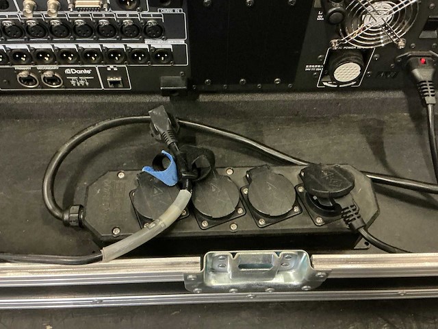 Yamaha cl5 digitale mixer - afbeelding 3 van  11