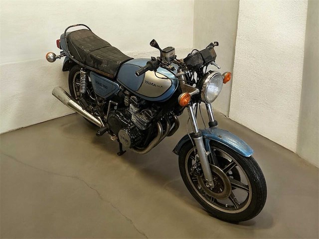 Yamaha dohc750 oldtimer - afbeelding 1 van  17