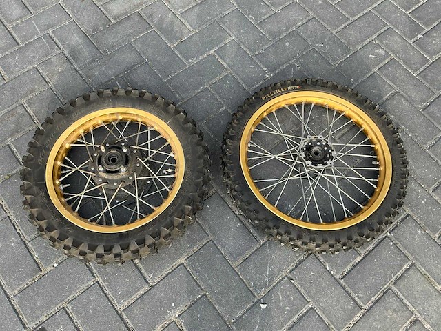 Yamaha dt 125 lc 57u motorfiets - afbeelding 8 van  17