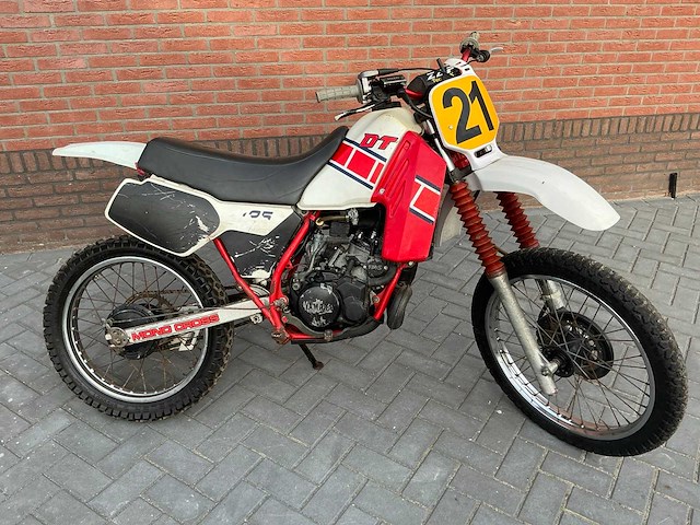 Yamaha dt 125 lc 57u motorfiets - afbeelding 11 van  17